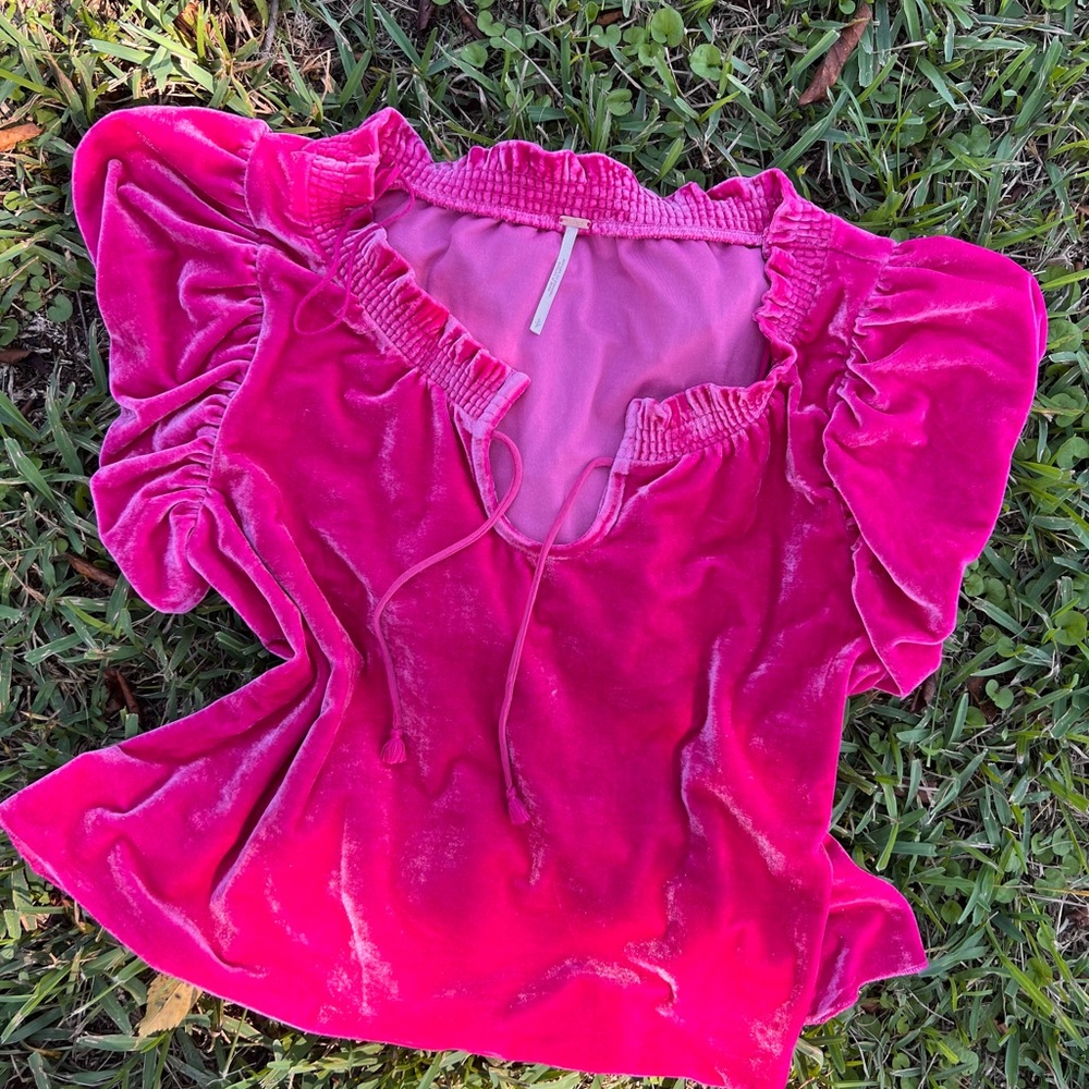 Pink Velvet Free People blouse vintage style poofy sleeves blouse velvet top